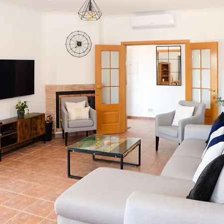 Casa Rina Lagoa (Algarve)